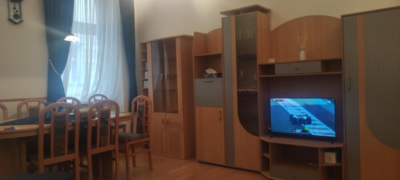 2-Room Appartment Near Westbahnhof Vídeň Exteriér fotografie